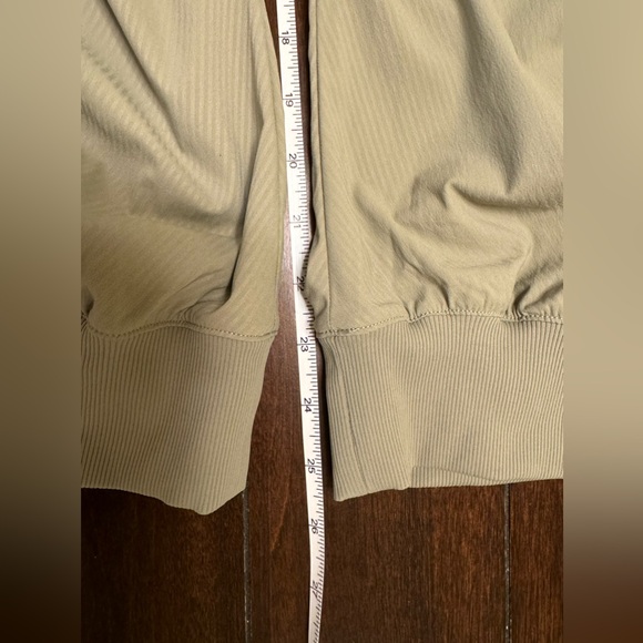 NWOT Lululemon Beyond the Studio Jogger Light Sage - Picture 10 of 12